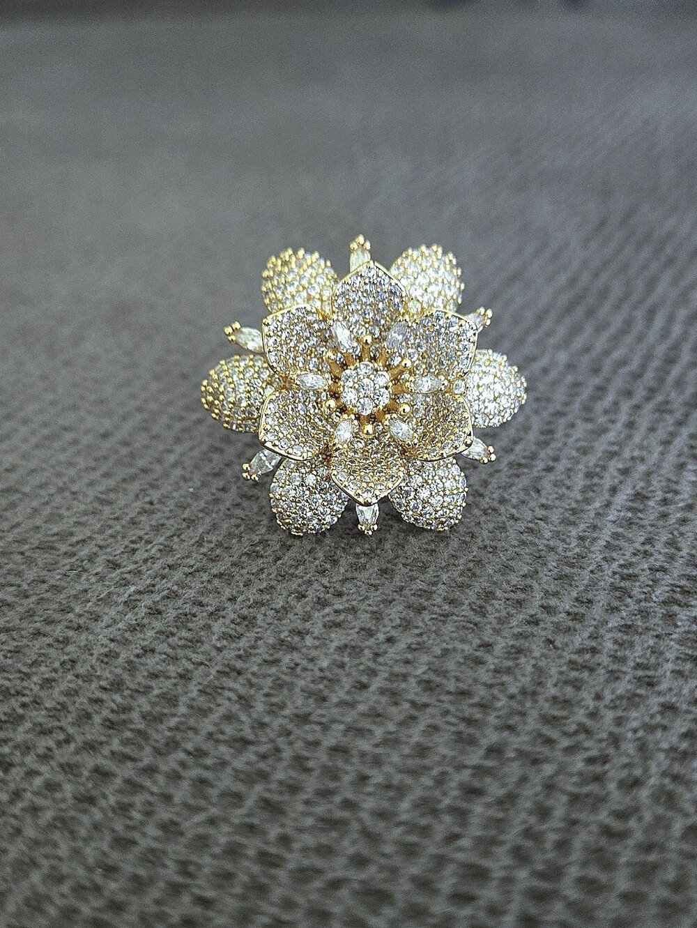 Eye👁 Candy🍭 Pave Crystal💎 Double✌️ Layered Flower🌸 "Bloom" Ring💍 - NWT - Picture 10 of 16